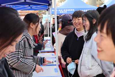 甘肃定西市妇联庆“三八”系列活动精彩纷呈，家庭劳务服务暖心惠民生